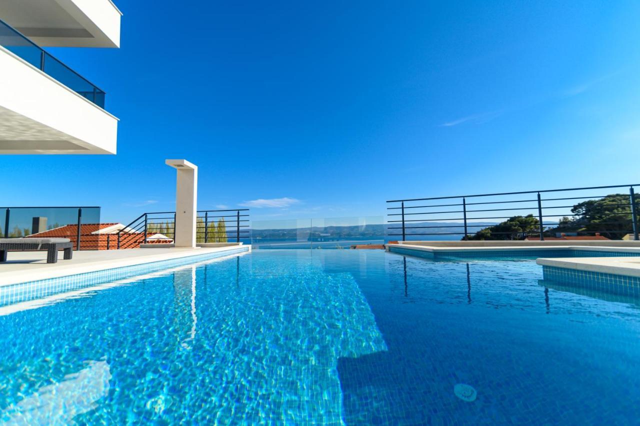 Villa Kebeo Duće Exteriör bild